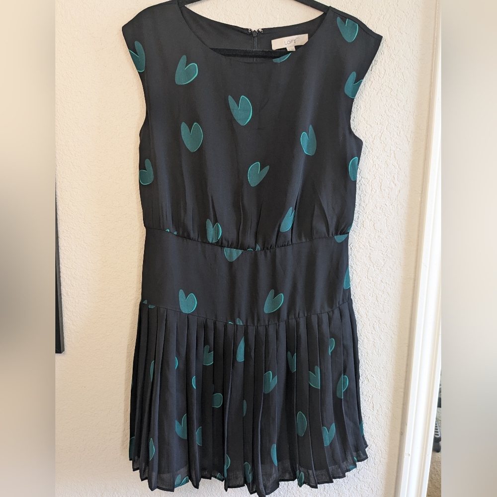 LOFT Ann Taylor Mini Dress Size 6 Pleated Skirt Sleeveless Black Teal Hearts